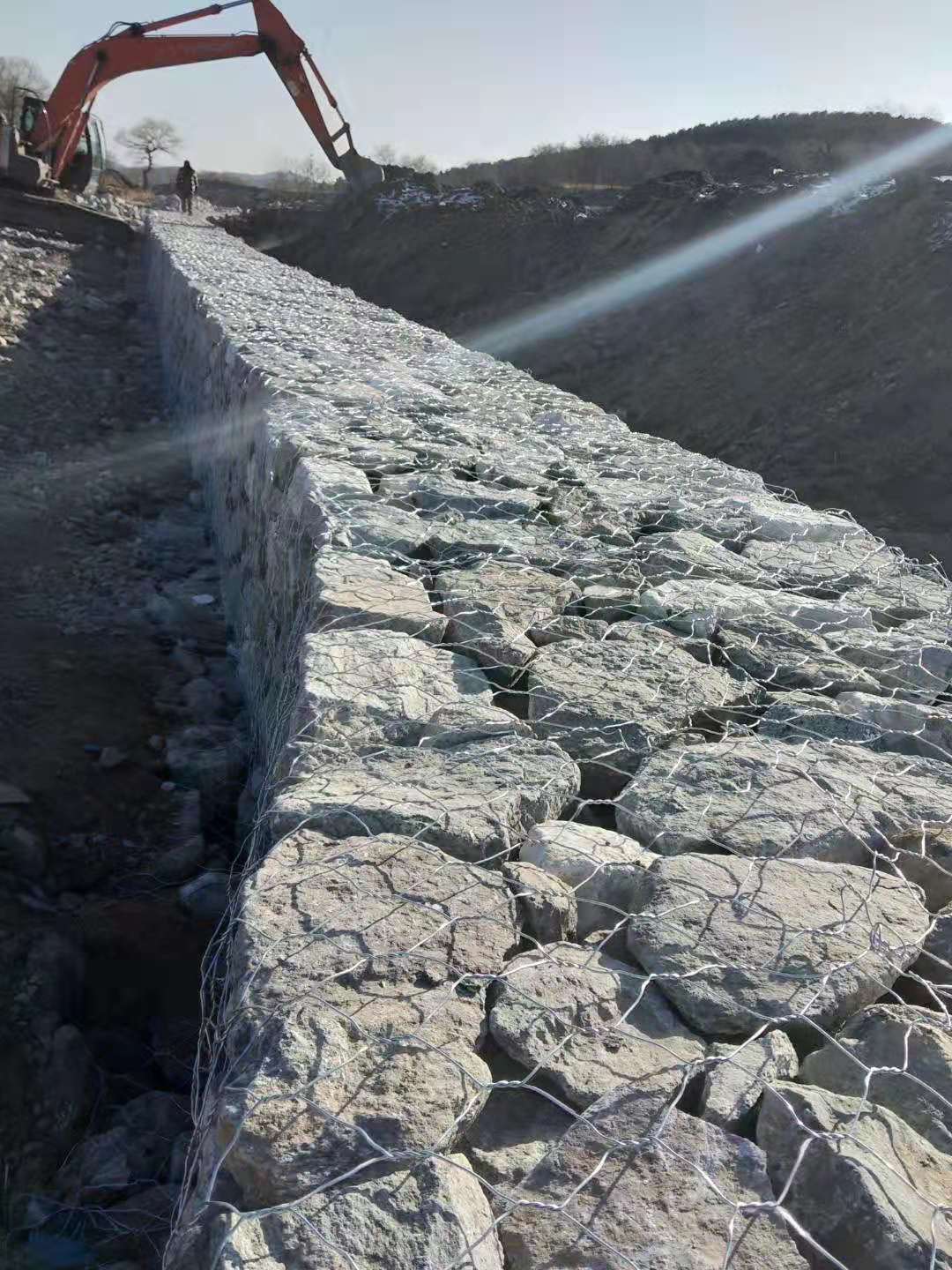 鍍鋅格賓網(wǎng)擋土墻工程 鍍鋅格賓網(wǎng)擋土墻工程