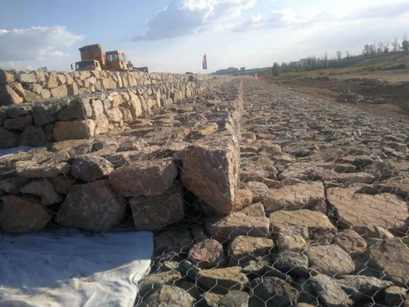 鉛絲石籠網(wǎng) 鉛絲石籠網(wǎng)