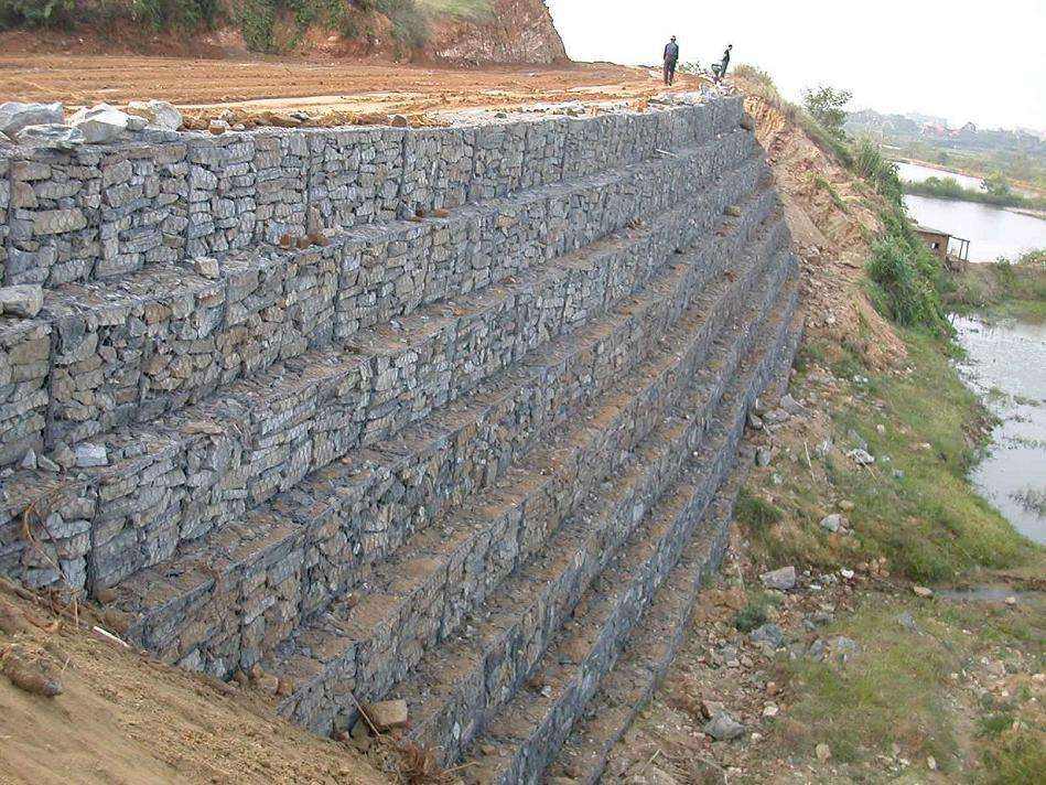 階梯式格賓網(wǎng)箱擋墻 階梯式格賓網(wǎng)箱擋墻