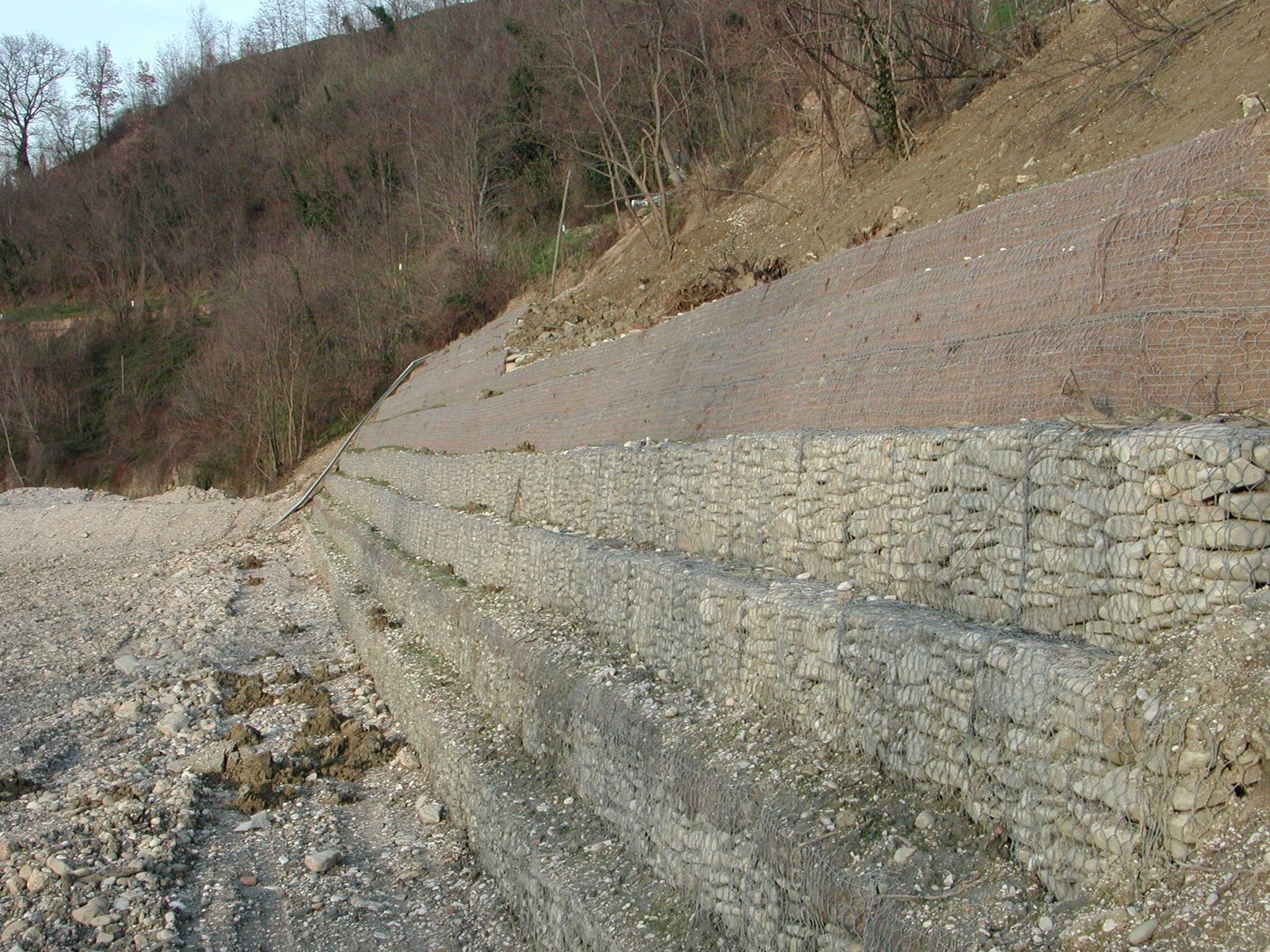 石籠網(wǎng)箱用作擋墻 石籠網(wǎng)箱用作擋墻