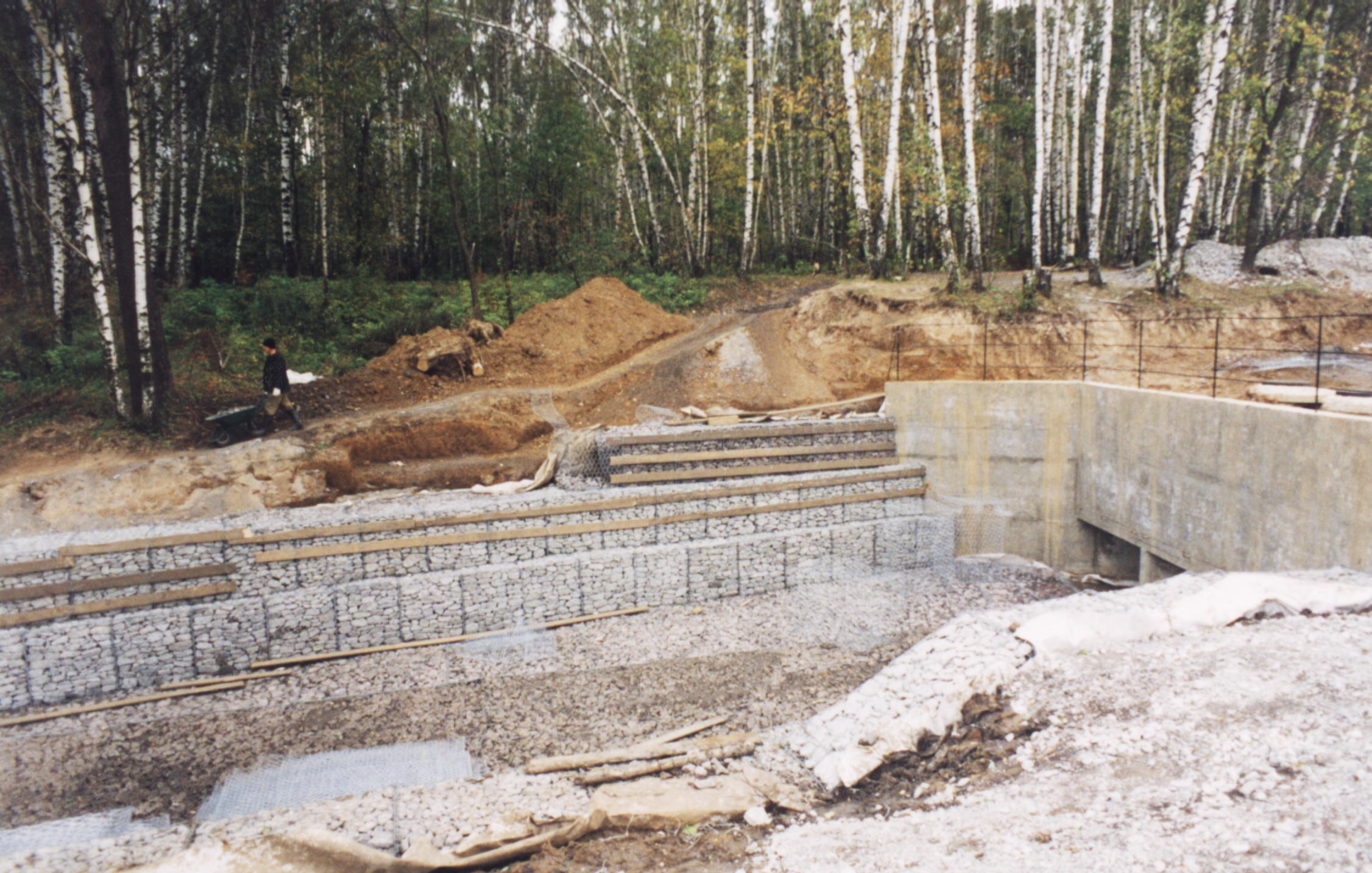 生態(tài)格賓石籠擋墻 生態(tài)格賓石籠擋墻