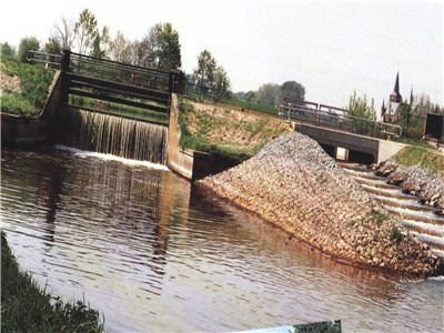 河道生態(tài)護(hù)岸格賓網(wǎng)應(yīng)用2 河道生態(tài)護(hù)岸格賓網(wǎng)應(yīng)用2