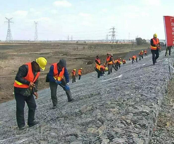 格賓網(wǎng)墊護坡施工 格賓網(wǎng)墊護坡施工