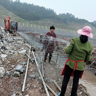 鍍鋅河道格賓網(wǎng) 鍍鋅河道格賓網(wǎng)