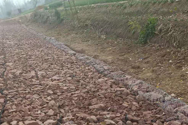 鉛絲石籠網(wǎng) 鉛絲石籠網(wǎng)