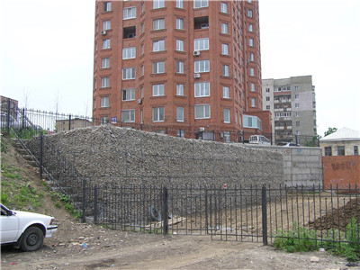 鍍鋅石籠網(wǎng)擋墻 鍍鋅石籠網(wǎng)擋墻