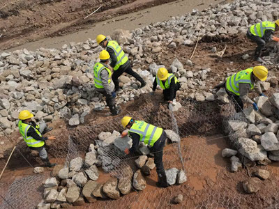 鍍鋅石籠網(wǎng)護(hù)岸 鍍鋅石籠網(wǎng)護(hù)岸