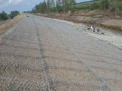 鍍高爾凡格賓護岸 鍍高爾凡格賓護岸