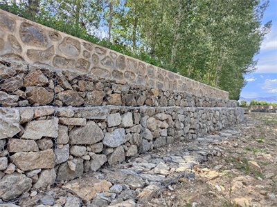 高鍍高爾凡石籠網(wǎng)箱護(hù)堤 高鍍高爾凡石籠網(wǎng)箱護(hù)堤