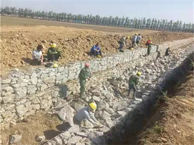 賓格石籠護(hù)腳 賓格石籠護(hù)腳