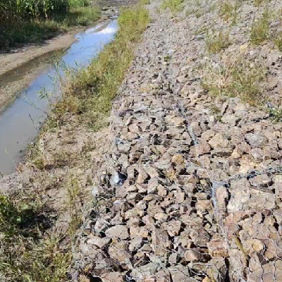 鉛絲格賓石籠護(hù)堤 鉛絲格賓石籠護(hù)堤